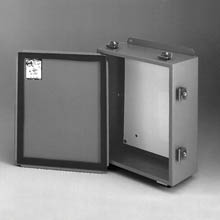 B-Line Wallmount Enclosure; 4" x 4" x 3"; Carbon Steel; Solid Cover; Screw Clamps Connection; NEMA 4