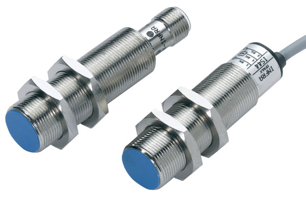 IDEC Inductive Proximity Metal Barrel Sensor; 18mm; Embeddable; 10-30VDC; NC; PNP; Connector - M12