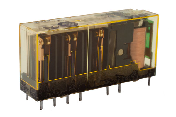 IDEC Force Guided Relay; 15A; 3NO + 1NC; 24VDC; 10-Pin