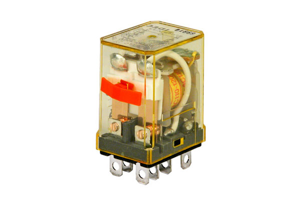 IDEC Compact Power Relay; 10A; DPDT; 120VAC; 8-Blade; LED; Test Button