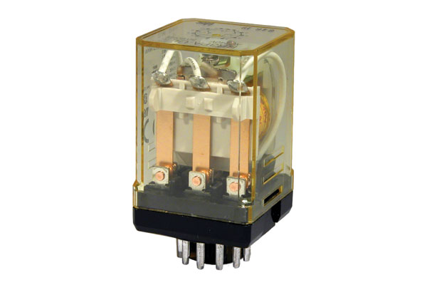 IDEC Power Relay; 10A; 3PDT; 24VDC; 11-Pin; LED; Test Button