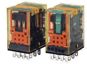 IDEC Power Relay; 3A; 4PDT Bifurcated; 120VAC; 14-Blade; LED; Mechanical Indicator