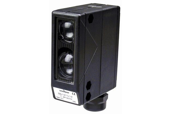 IDEC Photoelectric Sensor; Opposed - Receiver; Rectangular; 50m Range; 10-30VDC; NPN&plus;PNP; LO/DO Configurable; Terminal Block