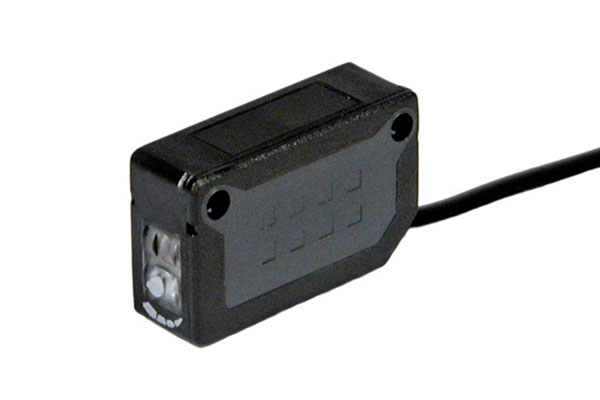 IDEC Photoelectric Sensor; Diffuse; Rectangular; 700mm Range; 10-30VDC; NPN; Dark Operate; 5m Potted Cable